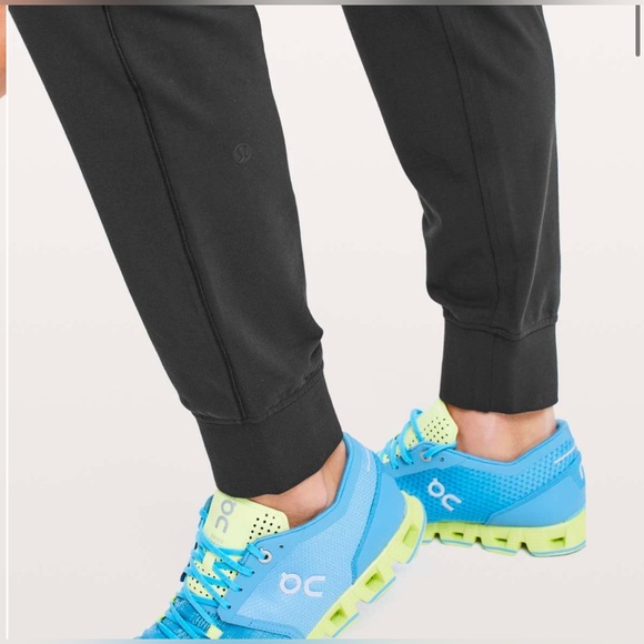 Lululemon ready to rulu pants size 6 - Picture 4 of 9